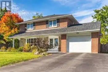 42 Ottaway Avenue, Barrie (Wellington), Ontario L4M2W9, 4 Bedrooms Bedrooms, ,2 BathroomsBathrooms,All Houses,For Sale,Ottaway,S9399722