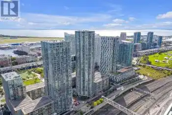 21 Iceboat Terrace Unit# PH10, Toronto (Waterfront Communities), Ontario M5V4A9, 4 Bedrooms Bedrooms, ,4 BathroomsBathrooms,Condo,For Sale,Iceboat,C9415546