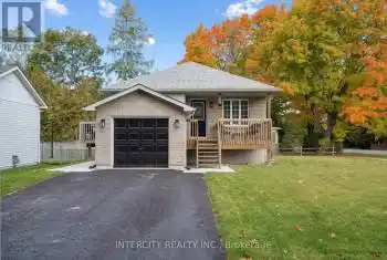 136 George Street, Tay (Victoria Harbour), Ontario L0K2A0, 3 Bedrooms Bedrooms, ,2 BathroomsBathrooms,All Houses,For Sale,George,S9415603