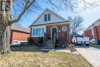 257 East 17th Street Unit# Upper, Hamilton (Inch Park), Ontario L9A4M6, 3 Bedrooms Bedrooms, ,1 BathroomBathrooms,All Houses,For Rent,East 17th,X9407533