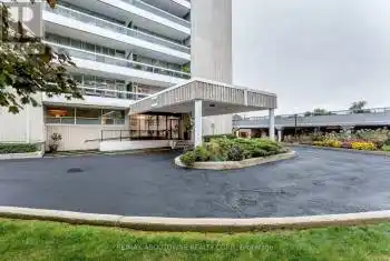 2263 Marine Drive Unit# 1006, Oakville (Bronte West), Ontario L6L5K1, 1 Bedroom Bedrooms, ,1 BathroomBathrooms,Condo,For Sale,Marine,W9366823