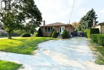 2055 Bridge Road, Oakville (Bronte West), Ontario L6L2E5, 3 Bedrooms Bedrooms, ,2 BathroomsBathrooms,All Houses,For Sale,Bridge,W9386365