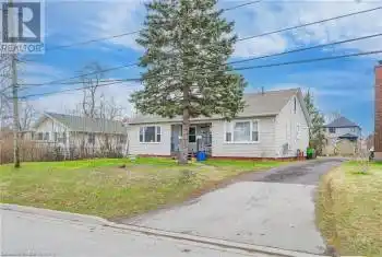 37 CATHERINE Street, Fort Erie, Ontario L2A2G8, 4 Bedrooms Bedrooms, ,2 BathroomsBathrooms,All Houses,For Sale,CATHERINE,40665335