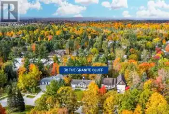 30 The Granite Bluff, Bracebridge, Ontario P1L1L4, 3 Bedrooms Bedrooms, ,3 BathroomsBathrooms,All Houses,For Sale,The Granite Bluff,X9416536