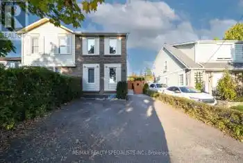 668 Green Meadow Cres, Mississauga, Ontario L5A 2V2, 3 Bedrooms Bedrooms, 7 Rooms Rooms,4 BathroomsBathrooms,All Houses,Sold,Green Meadow,W9417044