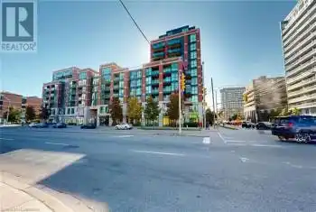 525 WILSON Avenue Unit# 206, Toronto, Ontario M3H0A7, 2 Bedrooms Bedrooms, ,1 BathroomBathrooms,Condo,For Sale,WILSON,40648665