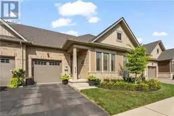 23 COSMOPOLITAN Common, St. Catharines (444 - Carlton/Bunting), Ontario L2M0B8, 2 Bedrooms Bedrooms, ,1 BathroomBathrooms,All Houses,For Sale,COSMOPOLITAN,X9420209