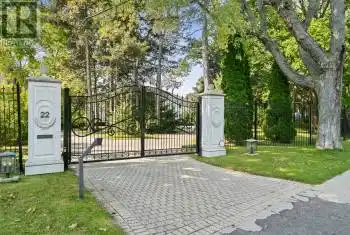 20/22 Park Lane Circle, Toronto (Bridle Path-Sunnybrook-York Mills), Ontario M3B1Z7, 8 Bedrooms Bedrooms, ,9 BathroomsBathrooms,All Houses,For Sale,Park Lane,C9505559