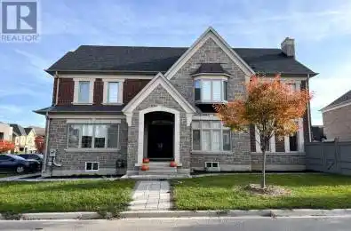 42 Hurst Avenue Vaughan (Patterson) Ontario L6A4Y5