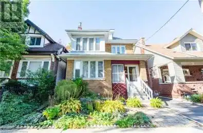 24 BURRIS Street Hamilton Ontario L8M2J2