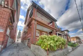 1652 Dufferin Street Unit# B, Toronto (Corso Italia-Davenport), Ontario M6H3L8, 2 Bedrooms Bedrooms, ,1 BathroomBathrooms,All Houses,For Rent,Dufferin,W9507236