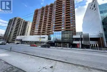 77 St Clair Avenue Unit# 1801, Toronto (Rosedale-Moore Park), Ontario M4T1M5, 1 Bedroom Bedrooms, ,1 BathroomBathrooms,All Houses,For Rent,St Clair,C9509140