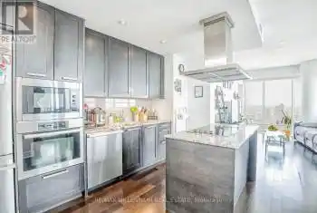 8 The Esplanade Unit# 4310, Toronto (Waterfront Communities), Ontario M5E0A6, 2 Bedrooms Bedrooms, ,2 BathroomsBathrooms,Condo,For Sale,The Esplanade,C9509932