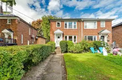 242 Donlea Drive Toronto (Leaside) Ontario M4G2N2