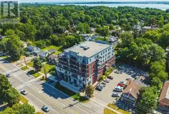 34 Plains Road Unit# 208, Burlington (LaSalle), Ontario L7T0B9, 2 Bedrooms Bedrooms, ,2 BathroomsBathrooms,Condo,For Sale,Plains,W9510723