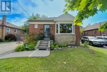 45 Mayall Avenue, Toronto (Downsview-Roding-CFB), Ontario M3L1E7, 5 Bedrooms Bedrooms, ,2 BathroomsBathrooms,All Houses,For Sale,Mayall,W9512181