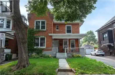 49 FAIRLEIGH Avenue Hamilton Ontario L8M2K1