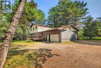 357 Britannia Road, Huntsville, Ontario P1H2J3, 6 Bedrooms Bedrooms, ,4 BathroomsBathrooms,All Houses,For Sale,Britannia,X9513227