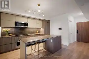 21 Park Street Unit# 520, Mississauga (Port Credit), Ontario L5G1L7, 2 Bedrooms Bedrooms, ,2 BathroomsBathrooms,Condo,For Sale,Park,W9513529