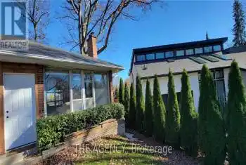 64 Farningham Crescent Unit# MAIN, Toronto (Princess-Rosethorn), Ontario M9B3B6, 3 Bedrooms Bedrooms, ,2 BathroomsBathrooms,All Houses,For Rent,Farningham,W9513722