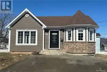 107 Lansdowne Street, Campbellton, New Brunswick E3N2M6, 2 Bedrooms Bedrooms, ,2 BathroomsBathrooms,All Houses,For Sale,107 Lansdowne Street,NB097429