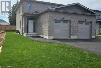 14 PEACHLEAF Lane, Waterford, Ontario N0E1Y0, 2 Bedrooms Bedrooms, ,3 BathroomsBathrooms,All Houses,For Sale,PEACHLEAF,40670211