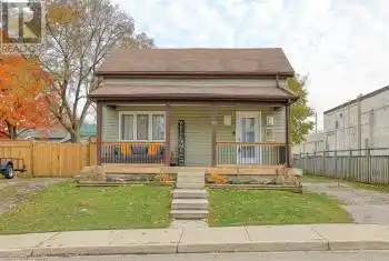 30 CATHERINE Street, Ingersoll, Ontario N5C1L3, 3 Bedrooms Bedrooms, ,2 BathroomsBathrooms,All Houses,For Sale,CATHERINE,40659920