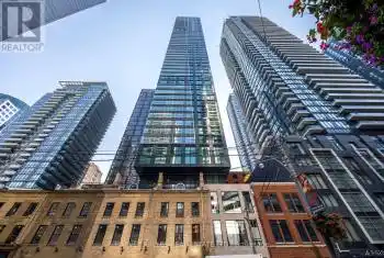 327 King Street Unit# 4205, Toronto (Waterfront Communities), Ontario M5V0W7, 2 Bedrooms Bedrooms, ,2 BathroomsBathrooms,Condo,For Rent,King,C9769832