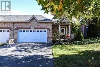 2290 STONEHAVEN Avenue, Niagara Falls (206 - Stamford), Ontario L2J4K1, 2 Bedrooms Bedrooms, ,3 BathroomsBathrooms,All Houses,For Sale,STONEHAVEN,X9887720