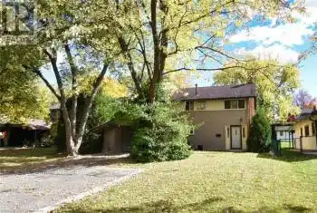 18 PLEASANT Avenue, Dundas, Ontario L9H3S7, 4 Bedrooms Bedrooms, ,2 BathroomsBathrooms,All Houses,For Sale,PLEASANT,40670978