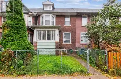 7 Cherry Nook Gardens Toronto (Greenwood-Coxwell) Ontario M4L1J5