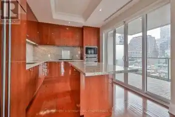 80 Yorkville Avenue Unit# 802, Toronto (Annex), Ontario M5R2C2, 3 Bedrooms Bedrooms, ,3 BathroomsBathrooms,Condo,For Rent,Yorkville,C9826852