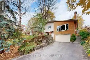 3263 Credit Heights Drive, Mississauga (Erindale), Ontario L5C2L8, 3 Bedrooms Bedrooms, ,3 BathroomsBathrooms,All Houses,For Sale,Credit Heights,W10403017