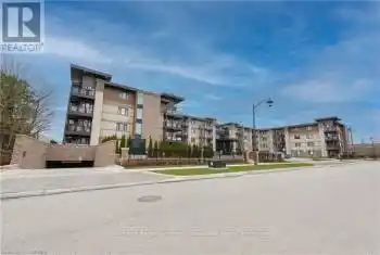 128 GARDEN Drive Unit# 204, Oakville (Old Oakville), Ontario L6K0H7, 2 Bedrooms Bedrooms, ,2 BathroomsBathrooms,Condo,For Rent,GARDEN,W10404412