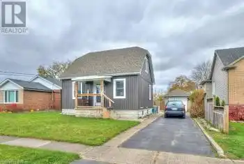 7992 PETER Street, Niagara Falls (223 - Chippawa), Ontario L2G6S9, 3 Bedrooms Bedrooms, ,1 BathroomBathrooms,All Houses,For Sale,PETER,X10412849