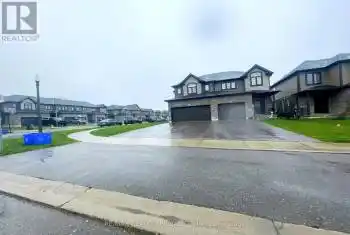 169 Links Crescent, Woodstock, Ontario N4T0E7, 3 Bedrooms Bedrooms, ,3 BathroomsBathrooms,All Houses,For Sale,Links,X10406887