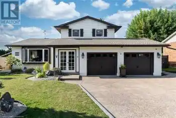 5 LOWER CANADA Drive, Niagara-on-the-Lake, Ontario L0S1J0, 3 Bedrooms Bedrooms, ,3 BathroomsBathrooms,All Houses,For Sale,LOWER CANADA,40674457