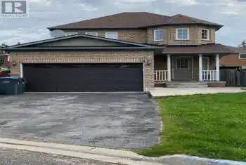 15 Woodsmere Court, Brampton (Sandringham-Wellington), Ontario L6R1V3, 3 Bedrooms Bedrooms, ,3 BathroomsBathrooms,All Houses,For Rent,Woodsmere,W10409108