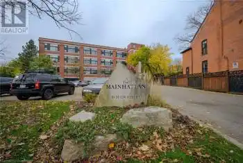 50 MAIN Street Unit# 403, Dundas, Ontario L9H6P8, 3 Bedrooms Bedrooms, ,2 BathroomsBathrooms,Condo,For Sale,MAIN,40674777