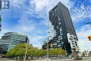 170 Bayview Avenue Unit# 912, Toronto (Moss Park), Ontario M5A0M4, 2 Bedrooms Bedrooms, ,1 BathroomBathrooms,Condo,For Sale,Bayview,C10412000