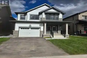 32 Starboard Crescent, Welland (774 - Dain City), Ontario L3B0M7, 3 Bedrooms Bedrooms, ,3 BathroomsBathrooms,All Houses,For Rent,Starboard,X10412763