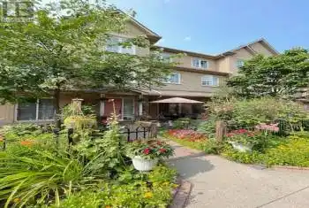 5 St Moritz Way Unit# 19, Markham (Unionville), Ontario L3R4E8, 4 Bedrooms Bedrooms, ,3 BathroomsBathrooms,All Houses,For Sale,St Moritz,N10413043