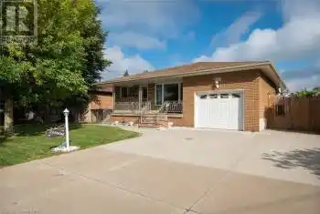 172 OAKLAND Drive, Hamilton, Ontario L8E1B6, 2 Bedrooms Bedrooms, ,2 BathroomsBathrooms,All Houses,For Sale,OAKLAND,40675274