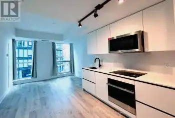 327 King Street Unit# 3705, Toronto (Waterfront Communities), Ontario M5C0W7, 1 Bedroom Bedrooms, ,1 BathroomBathrooms,Condo,For Rent,King,C10413562