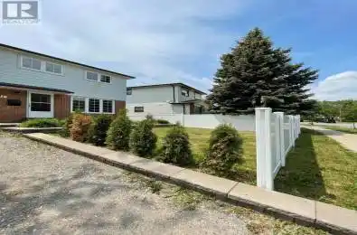 341 Burrows Hall Boulevard Toronto (Malvern) Ontario M1B1H6