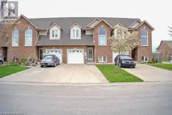 21 BLUEGRASS Crescent, St. Catharines, Ontario L2P0A8, 2 Bedrooms Bedrooms, ,2 BathroomsBathrooms,All Houses,For Rent,BLUEGRASS,40675283