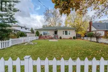 19 KING GEORGE Road, Brantford, Ontario N3R5J8, 2 Bedrooms Bedrooms, ,2 BathroomsBathrooms,All Houses,For Sale,KING GEORGE,40673697