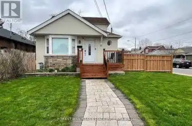 41 Binswood Avenue Toronto (East York) Ontario M4C3N6