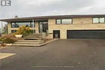 24 Paramount Court Unit# Main, Toronto (Brookhaven-Amesbury), Ontario M6M2L5, 3 Bedrooms Bedrooms, ,2 BathroomsBathrooms,All Houses,For Rent,Paramount,W10415085