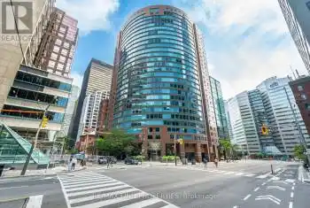 33 University Avenue Unit# 1501, Toronto (Bay Street Corridor), Ontario M5J2S7, 2 Bedrooms Bedrooms, ,2 BathroomsBathrooms,Condo,For Sale,University,C10416886